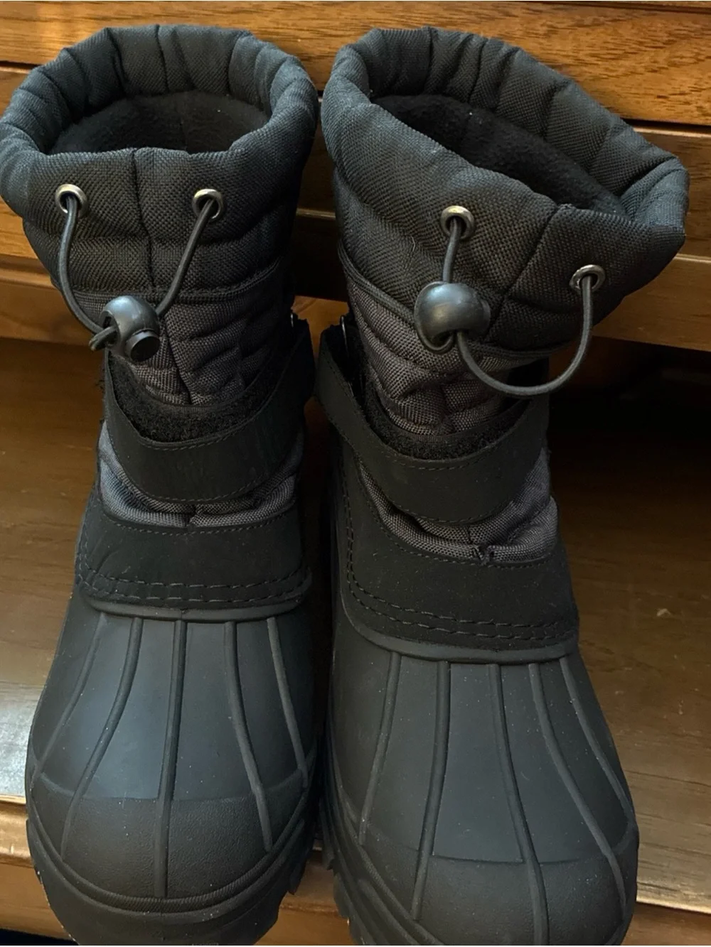 Khombu Kids Youth Waterproof Winter Boots with Hook-and-Loop Strap 6M Black